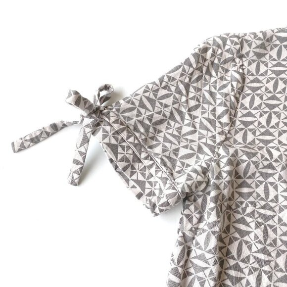 Ted Baker Laylei Blouse Womens 1 US 4 Short Sleeve Ties Geometric Floral Print - Picture 4 of 12